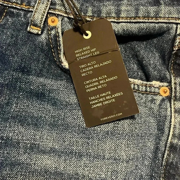 Brand New Men’s distressed Straight leg Forever 21 Jeans Size 31 - Picture 4 of 6